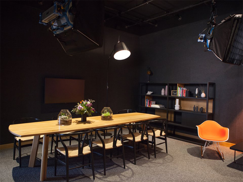 جولة داخل المقر الجديد لموقع انستقرام في نيويورك: تجربة فريدة ومميزة